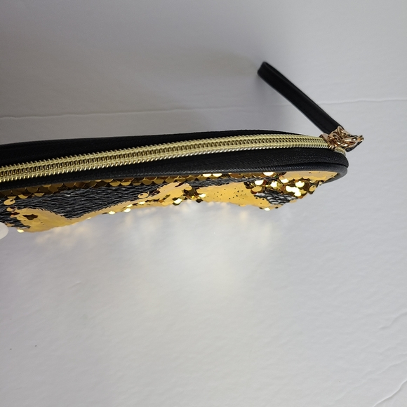 Sequin cosmetic wristlet bag - Picture 2 of 3